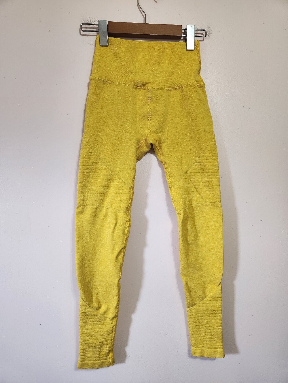 Alphalete Revival R6 Seamless Moto Legging Heathered Mustard Yellow Size Small - Picture 1 of 11